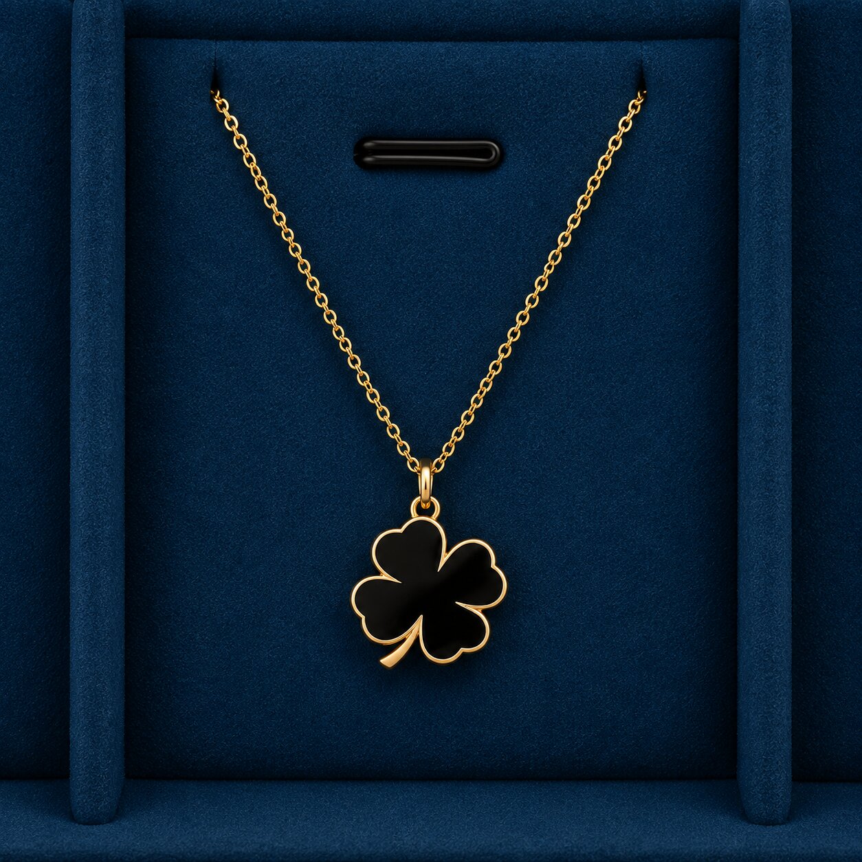Jana Steel Necklace - Detail