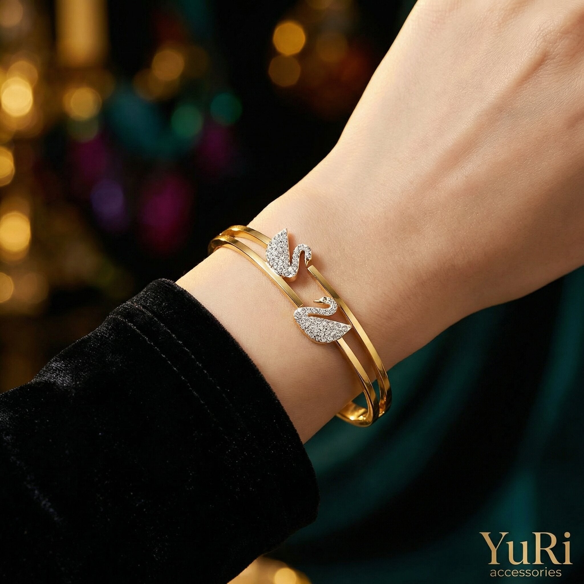 Lena Steel Bangle Detail