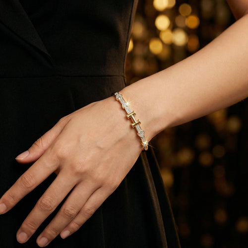 Yara Gold Bangle