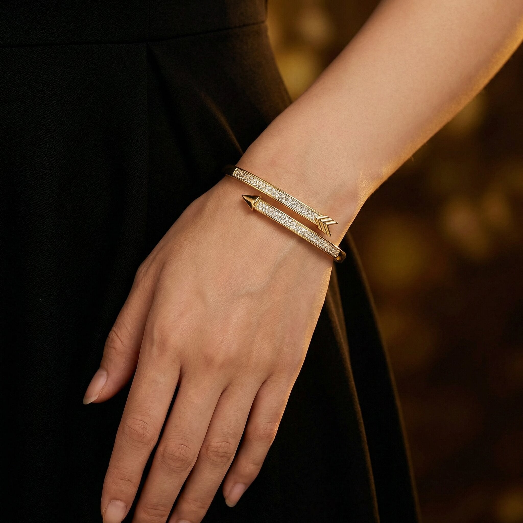 Zina Gold Bangle Detail