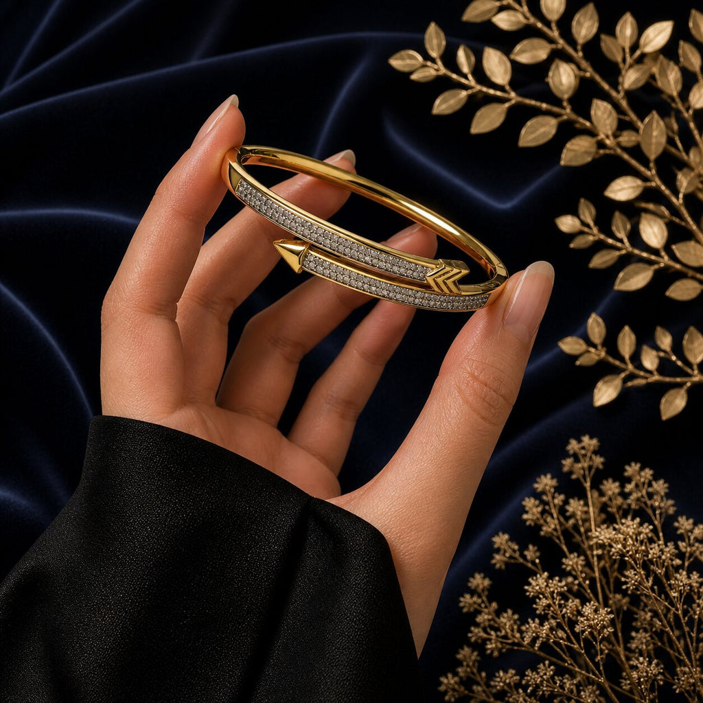 Zina Gold Bangle