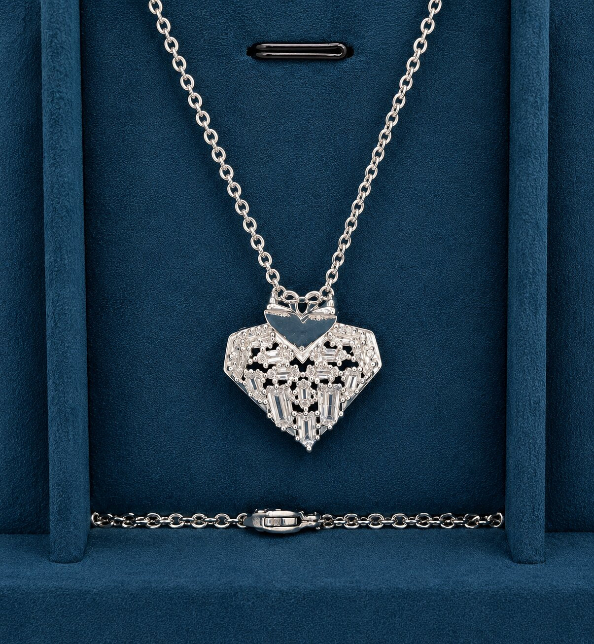 Bella Steel Necklace - Detail