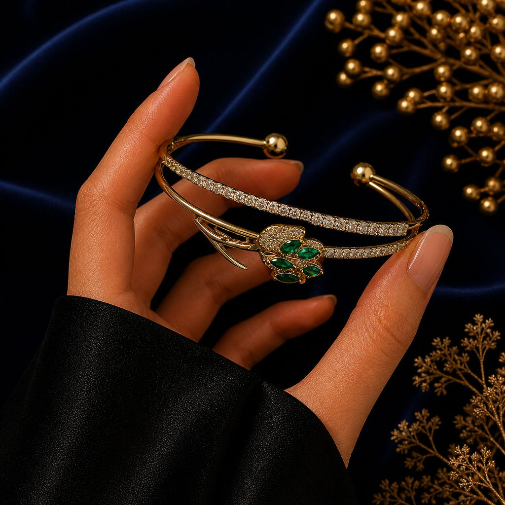 Kena Gold Bangle