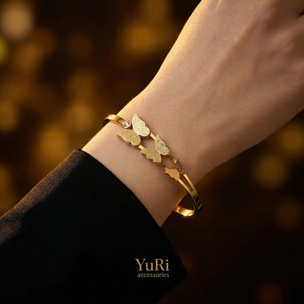 Lola Steel Bangle Detail
