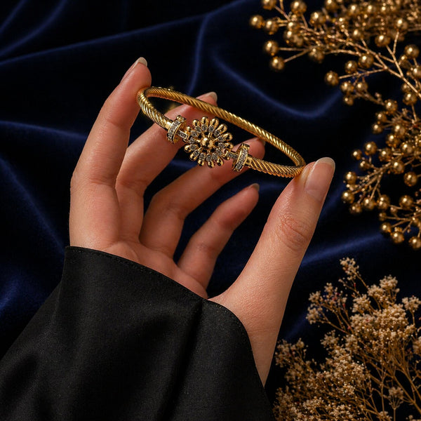 Dara Steel Bangle