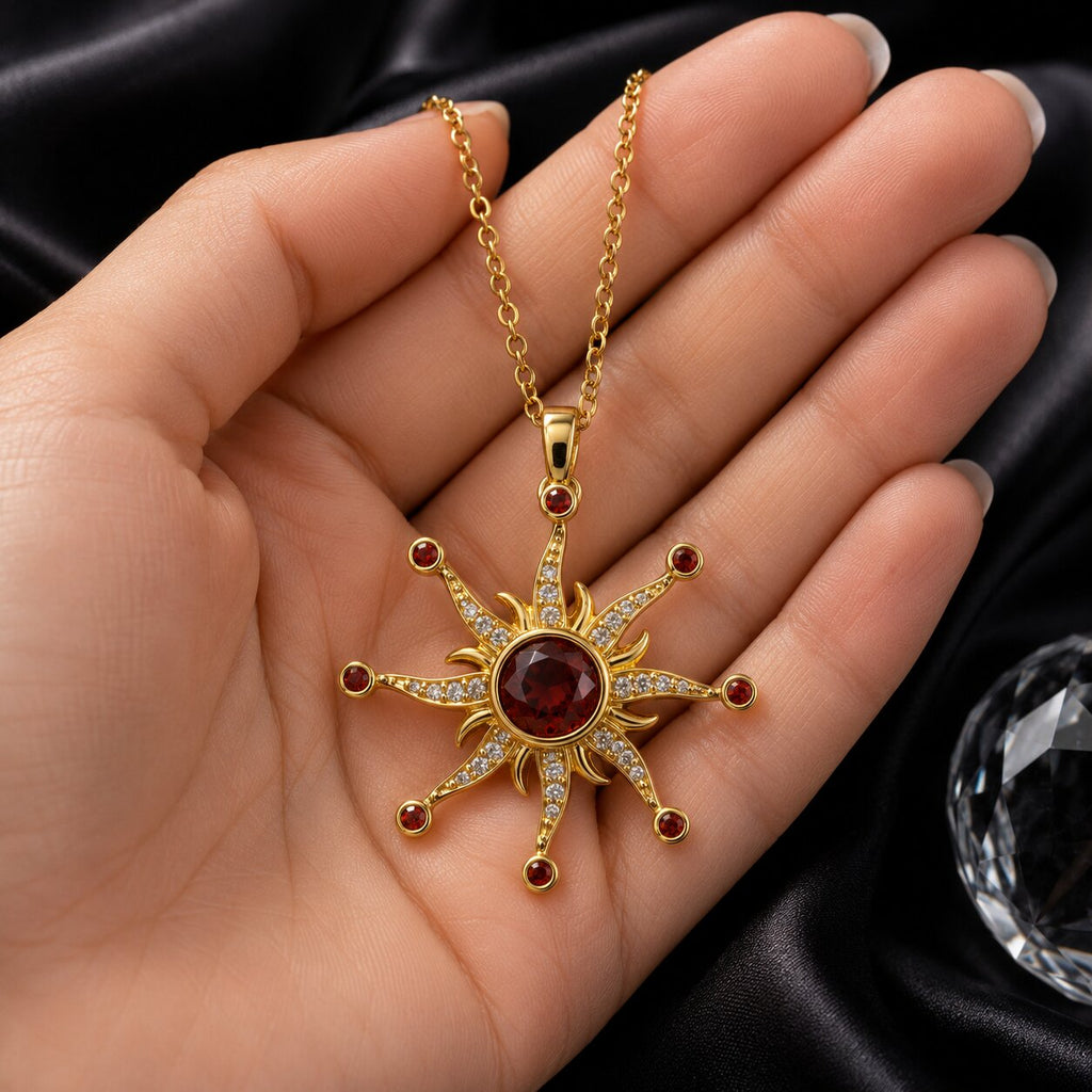 Étoile Rouge Necklace - View 4