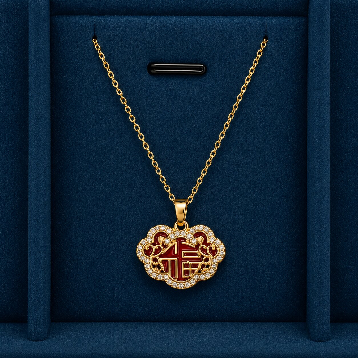 Gaia Steel Necklace - Detail