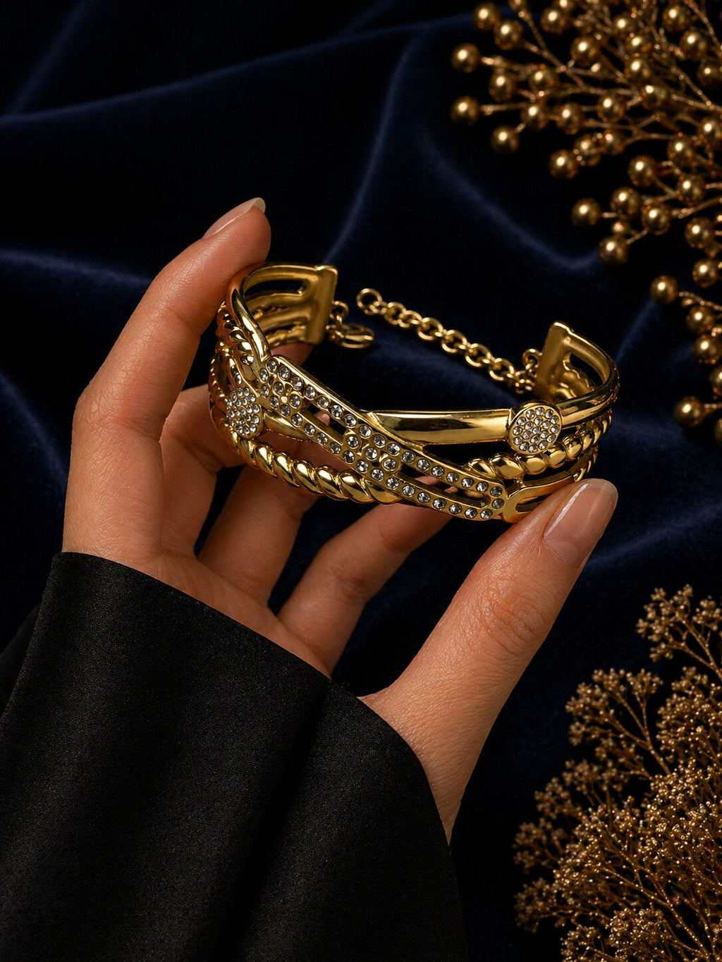 Halo Gold Bangle