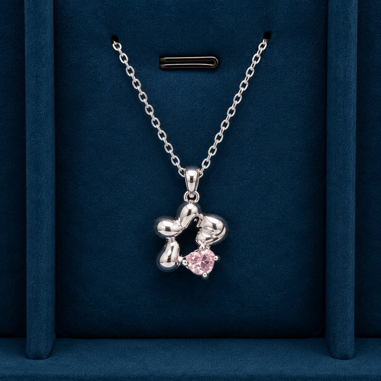 Isla Steel Necklace - Detail