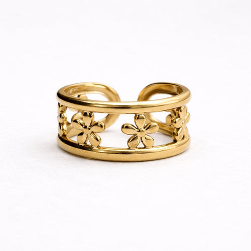 Petal Frame Ring