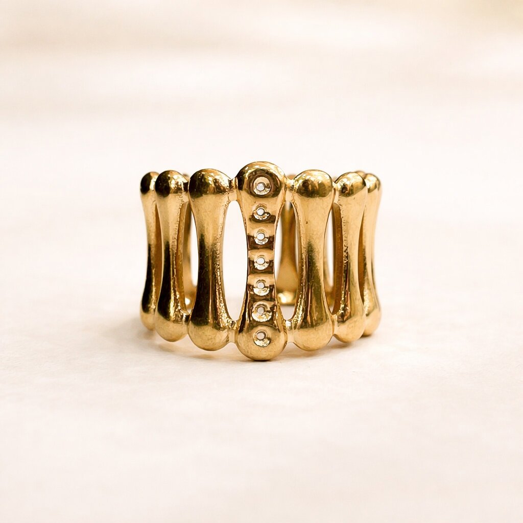 Crystal Pillar Ring