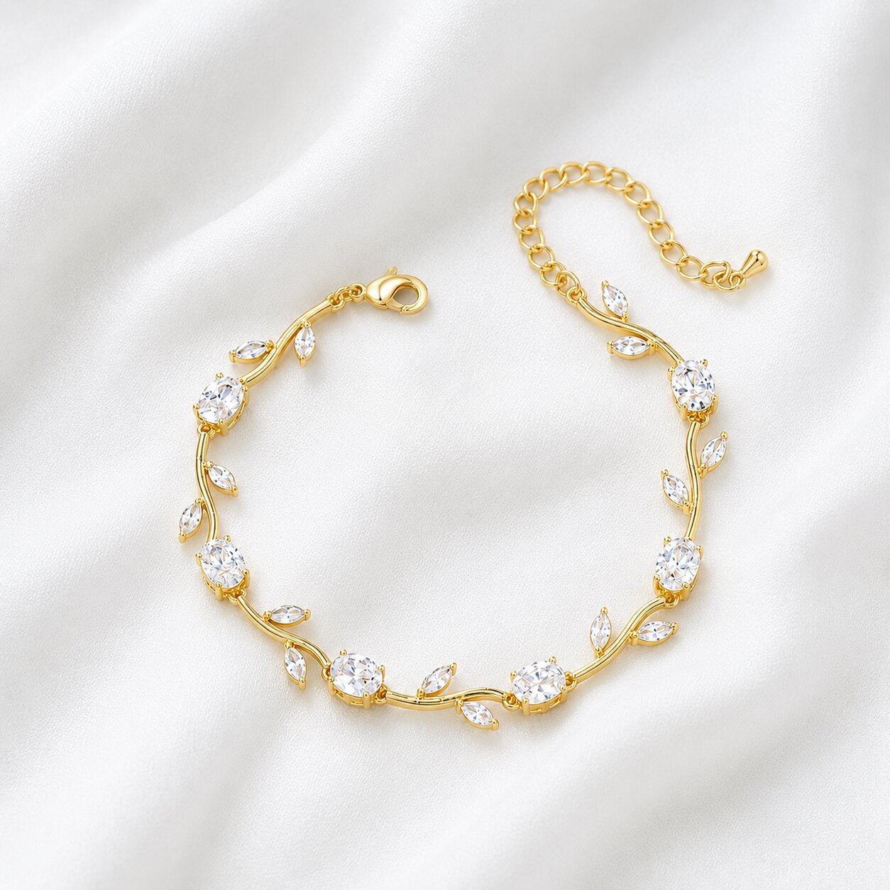 Tulip Vine Bracelet - Crystal