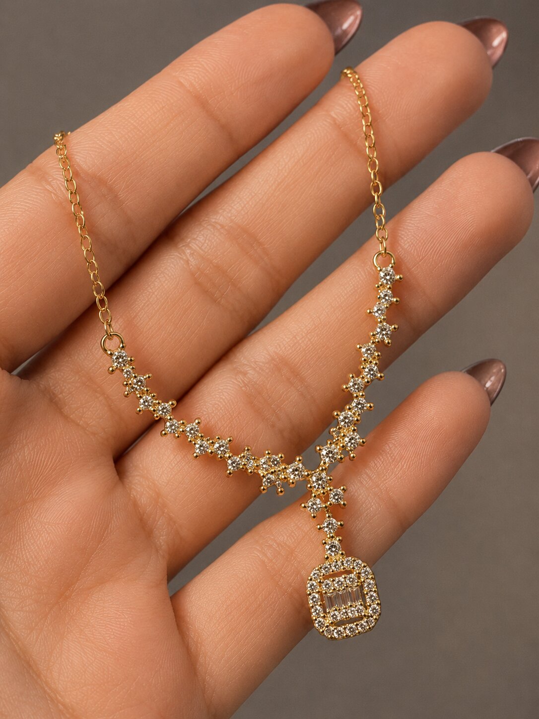 Elara Drop Necklace 4