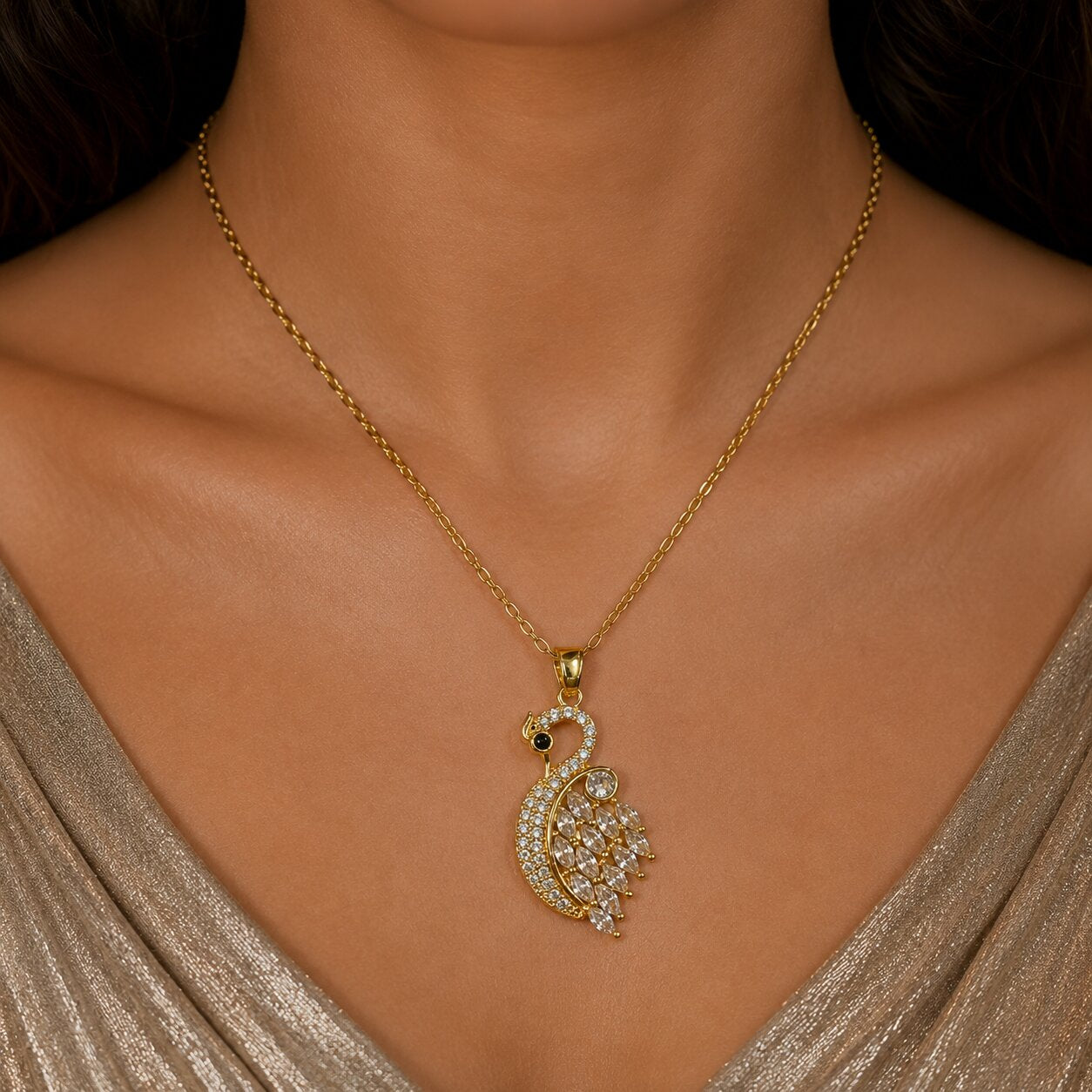 Cygne Gold Necklace - View 2