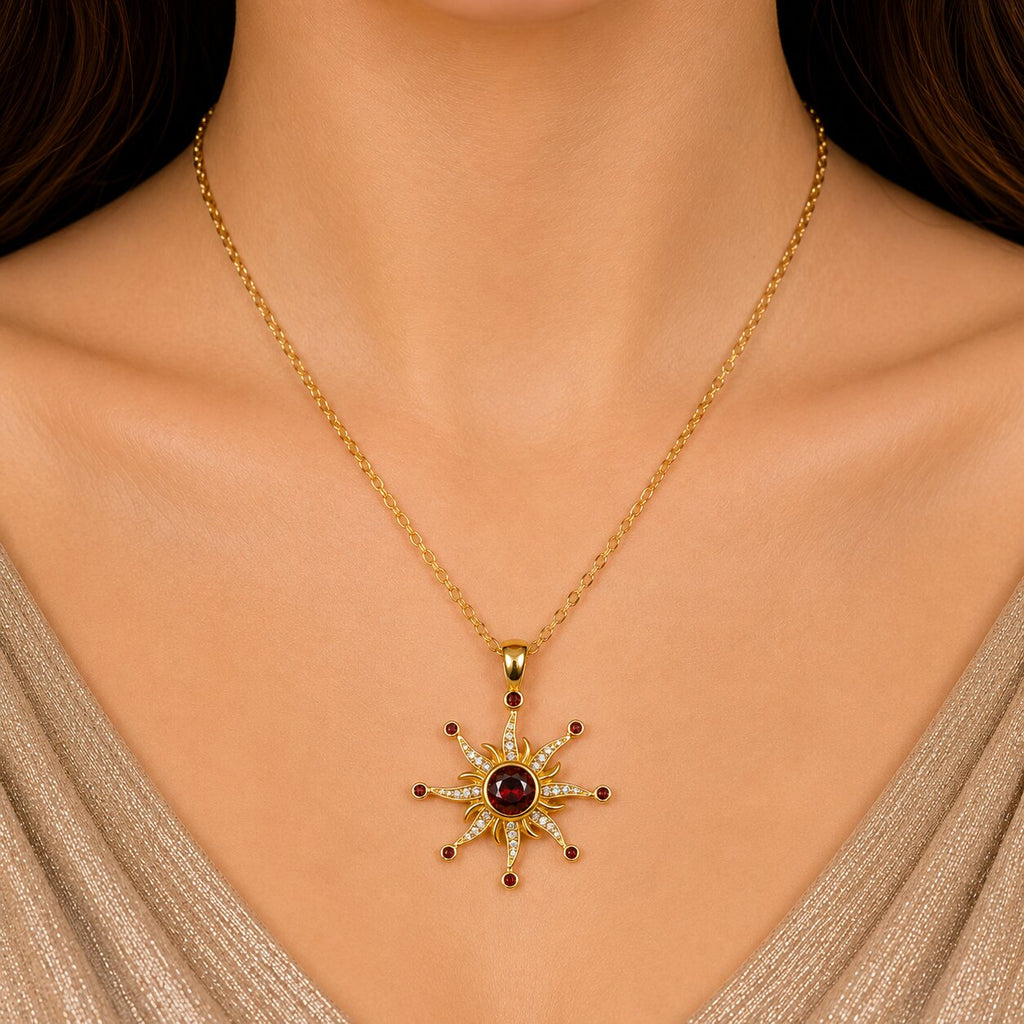 Étoile Rouge Necklace - View 2