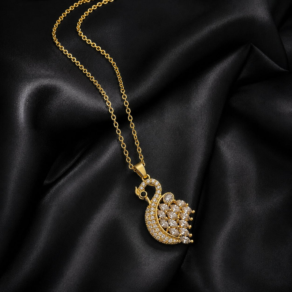 Cygne Gold Necklace - View 3