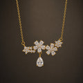 Jardin Blanc Necklace