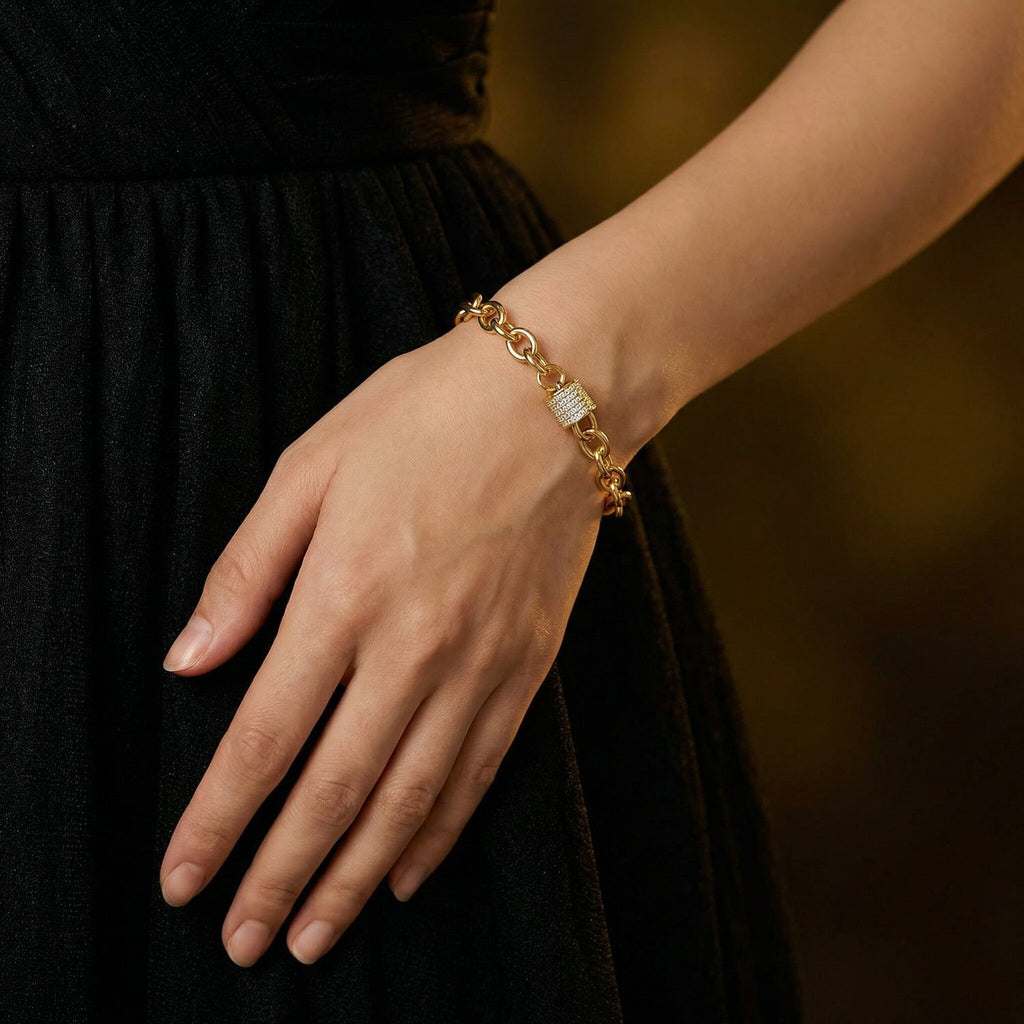 Riva Glow Bracelet Detail