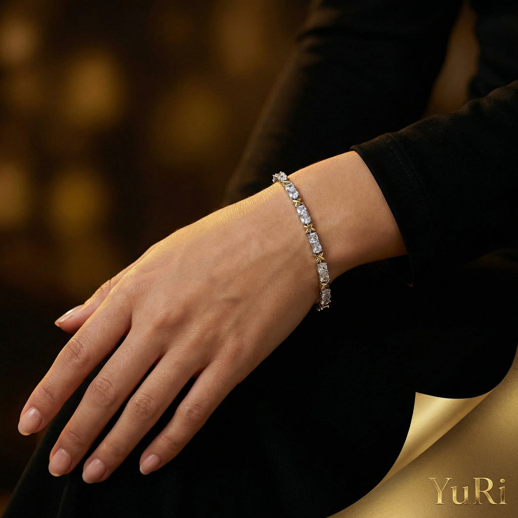 Nova Glow Bracelet Detail