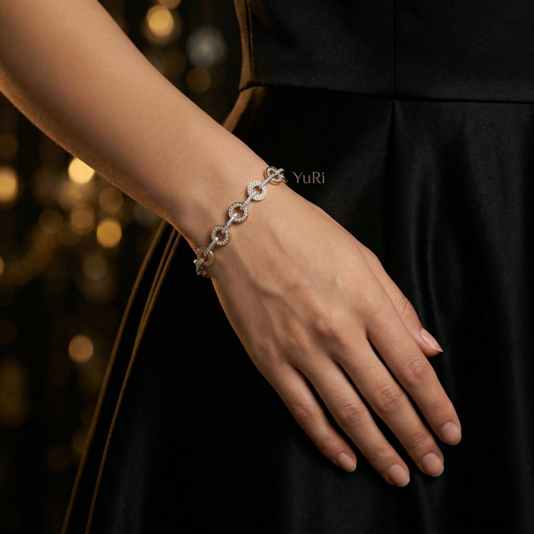 Mira Belle Bracelet Detail